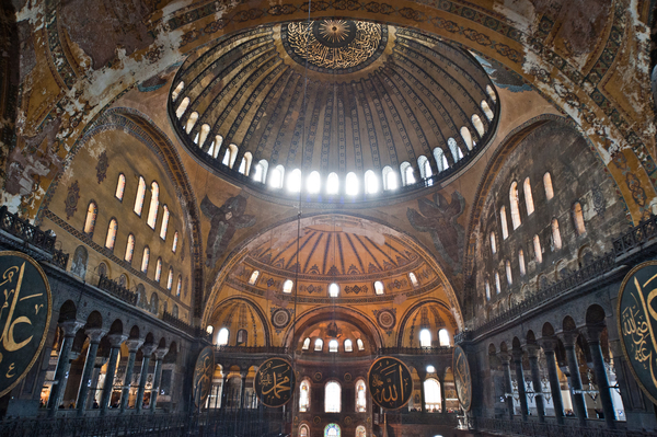 Интерьер собора св. Софии в Константинополе