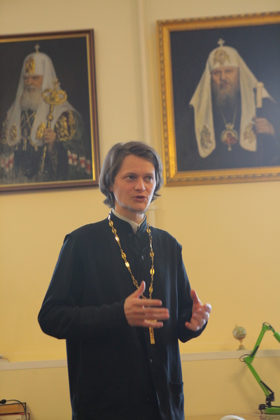 Священник Александр Зиновкин высказывает замечания к проекту концепции
