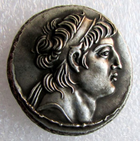 Монета с изображением Антиоха IV Эпифана
